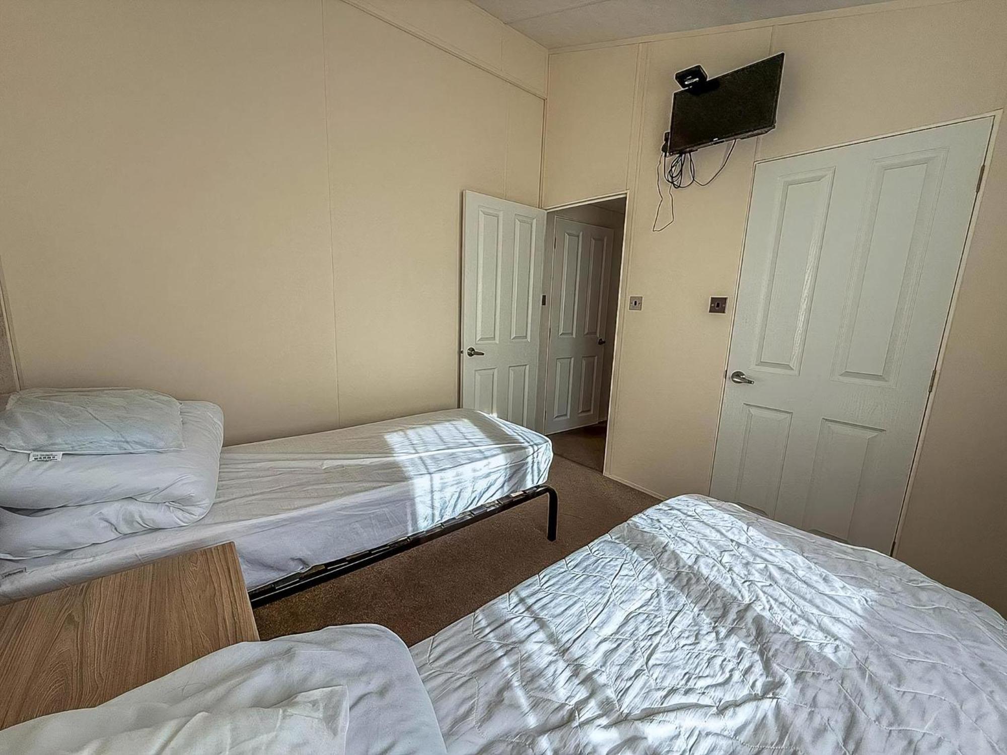 Luxury Lodge At Suffolk Sands Holiday Park Ref 45009Mv Felixstowe Exterior photo